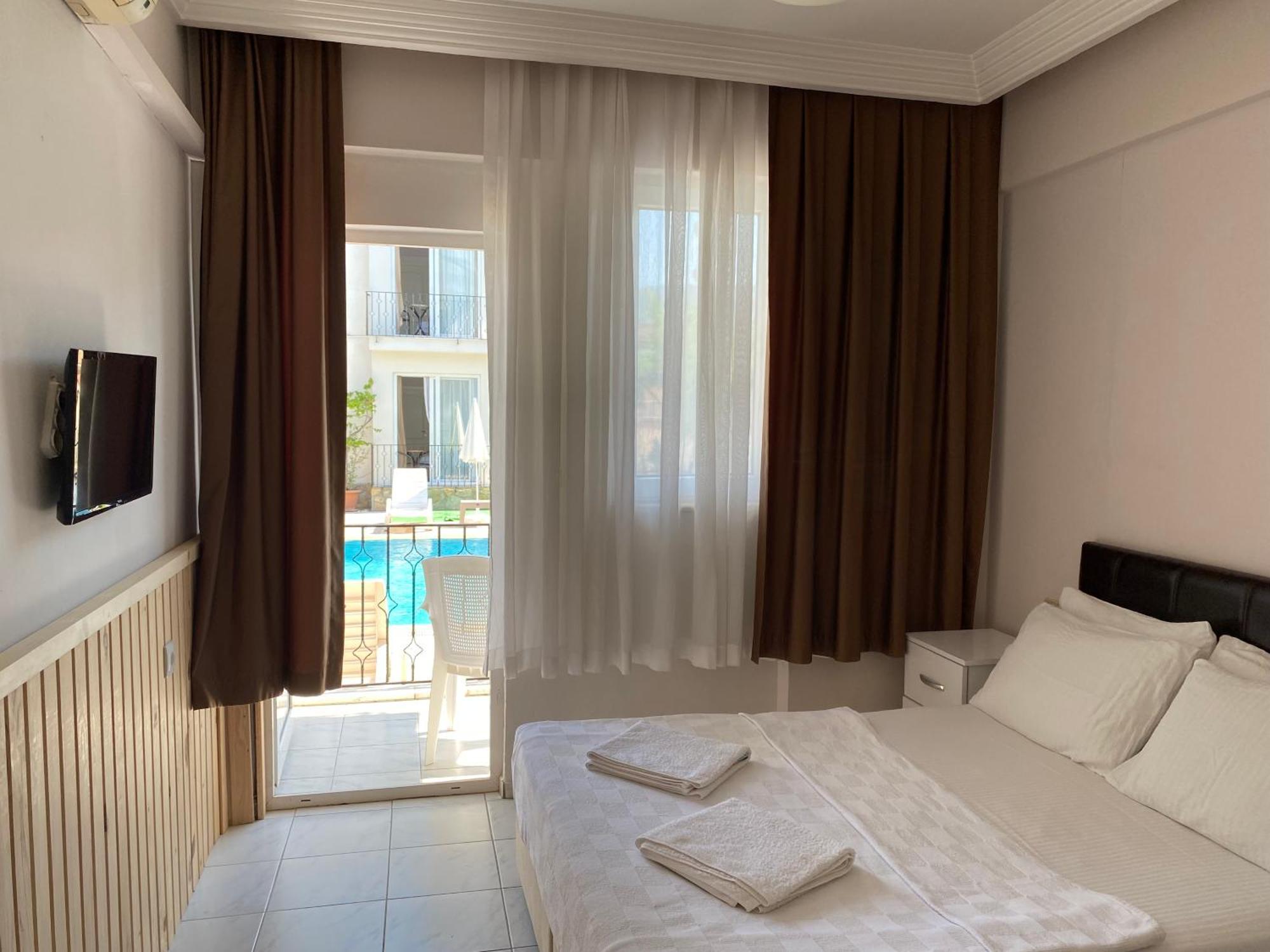Cam Hotel Fethiye Exteriör bild