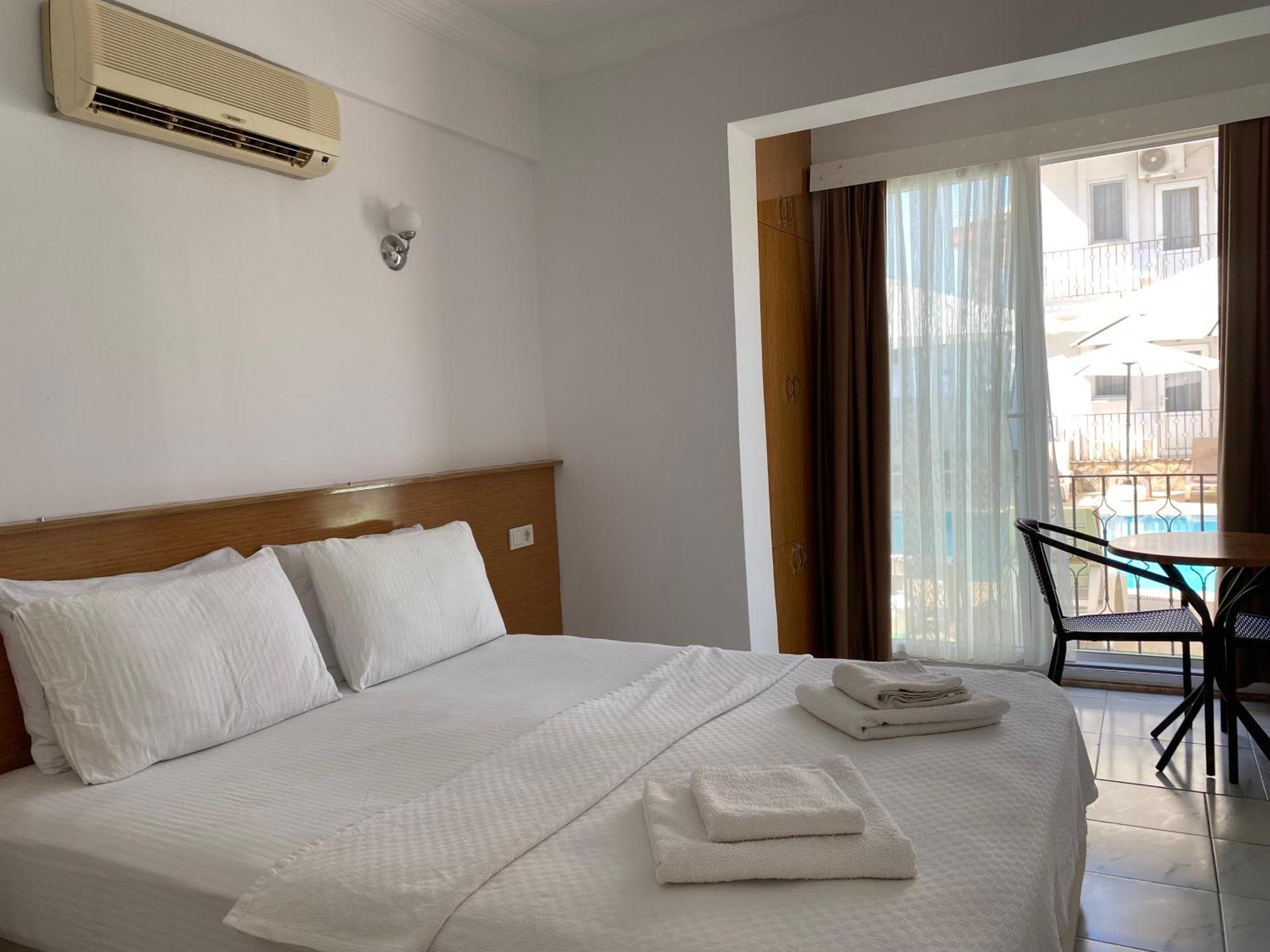 Cam Hotel Fethiye Exteriör bild